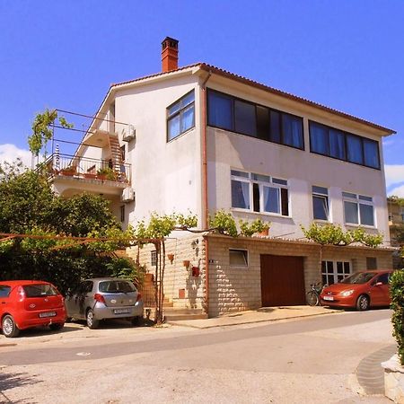 Apartments Bozica Đảo Krk Ngoại thất bức ảnh