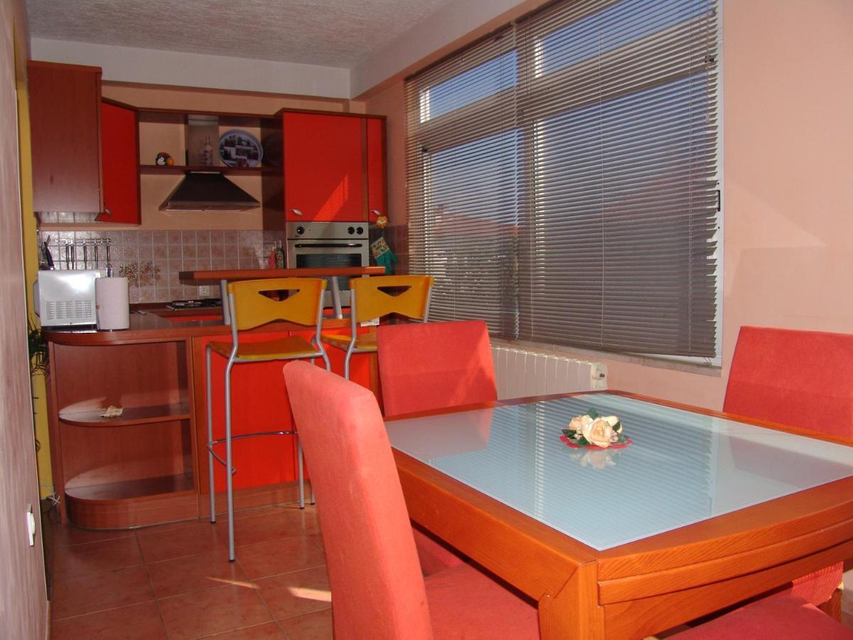 Apartments Bozica Đảo Krk Ngoại thất bức ảnh