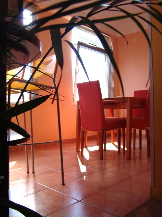 Apartments Bozica Đảo Krk Ngoại thất bức ảnh