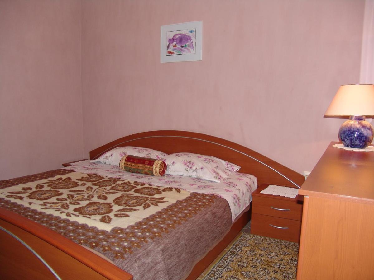 Apartments Bozica Đảo Krk Ngoại thất bức ảnh