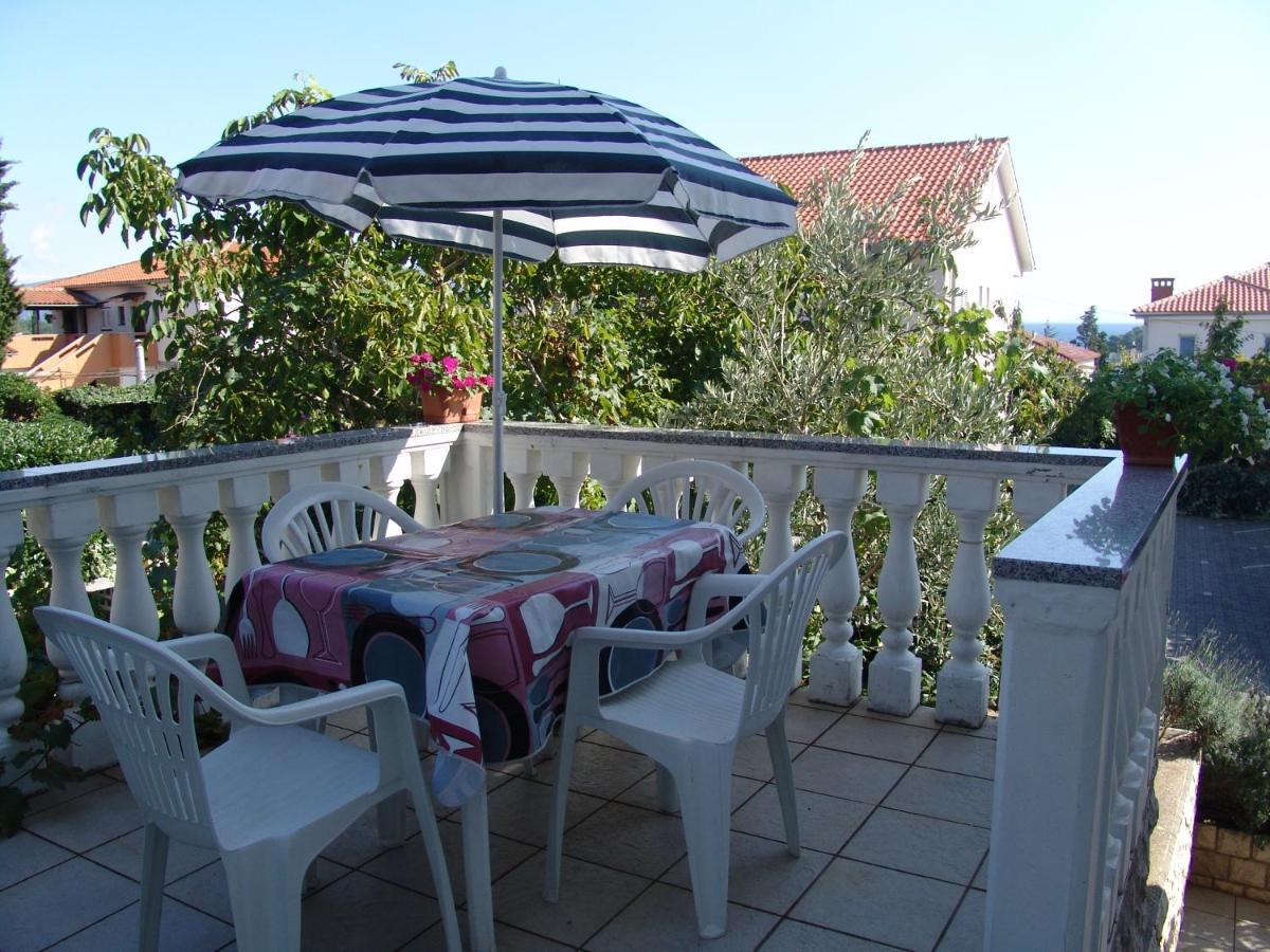 Apartments Bozica Đảo Krk Ngoại thất bức ảnh